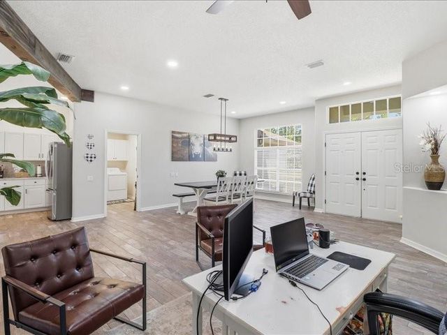35 CYPRESS BOULEVARD E, Homosassa, FL 34446
