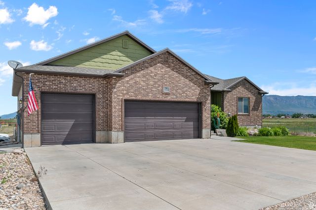 5702 W 950 N, Ogden, UT 84404