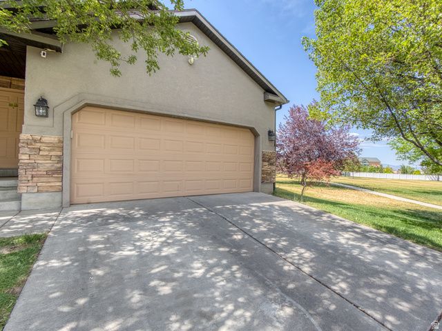 5552 W EAGLE PEAK DR, Herriman, UT 84096