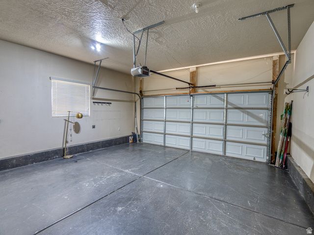 5552 W EAGLE PEAK DR, Herriman, UT 84096