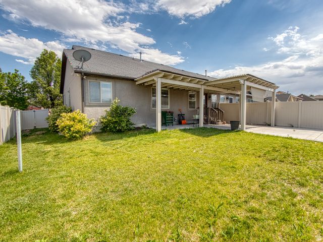 5552 W EAGLE PEAK DR, Herriman, UT 84096
