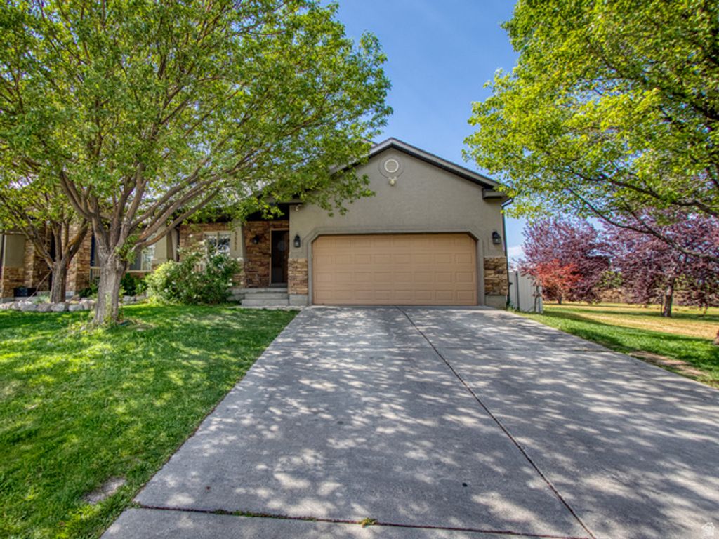 5552 W EAGLE PEAK DR, Herriman, UT 84096