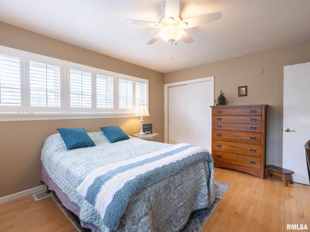 420 W RIDGEMONT Road, Peoria, IL 61614