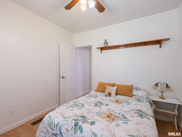 420 W RIDGEMONT Road, Peoria, IL 61614