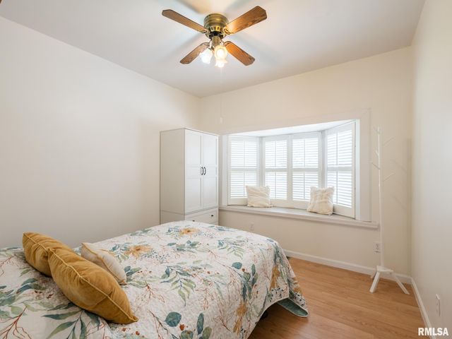 420 W RIDGEMONT Road, Peoria, IL 61614