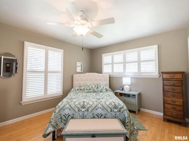 420 W RIDGEMONT Road, Peoria, IL 61614