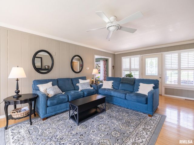 420 W RIDGEMONT Road, Peoria, IL 61614