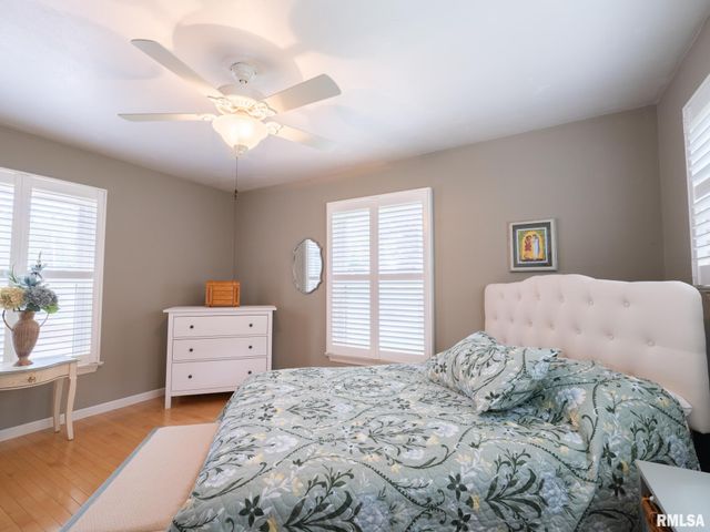 420 W RIDGEMONT Road, Peoria, IL 61614
