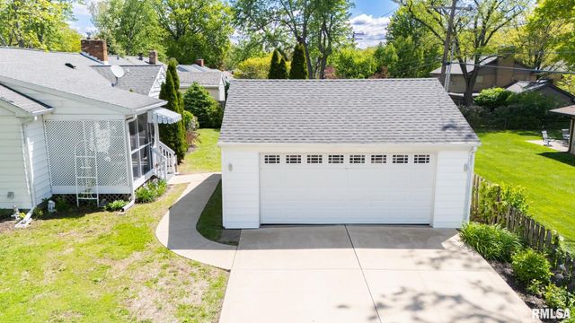 420 W RIDGEMONT Road, Peoria, IL 61614