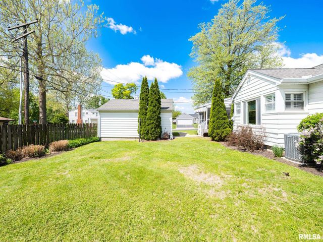 420 W RIDGEMONT Road, Peoria, IL 61614