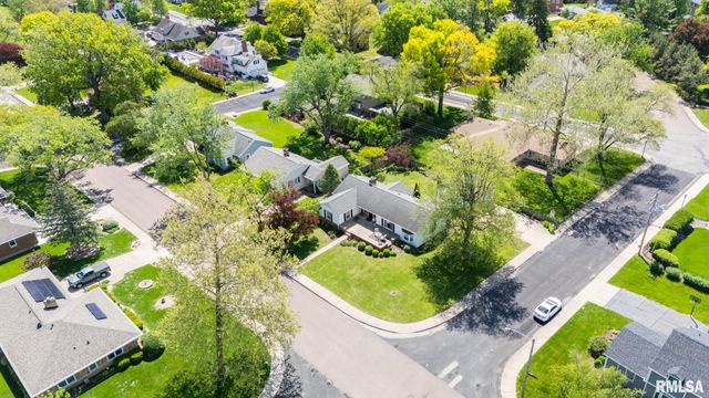 420 W RIDGEMONT Road, Peoria, IL 61614