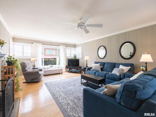 420 W RIDGEMONT Road, Peoria, IL 61614