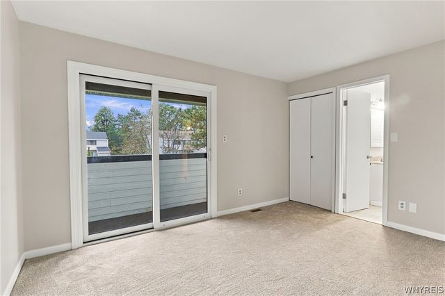 654 Honeydale Court, Amherst, NY 14051