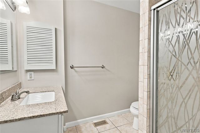 654 Honeydale Court, Amherst, NY 14051
