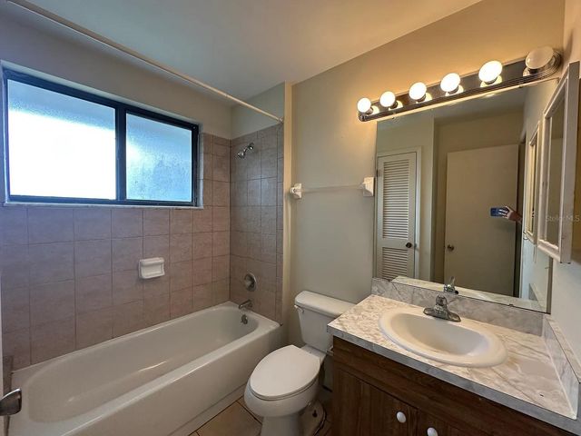 2050 SAN MARCOS DRIVE SE 215, Winter Haven, FL 33880