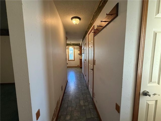 808 Redbud Lane, Frontenac, KS 66763