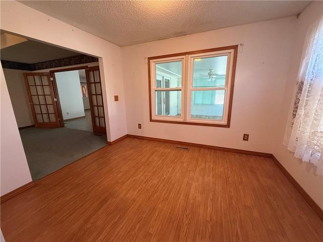 808 Redbud Lane, Frontenac, KS 66763