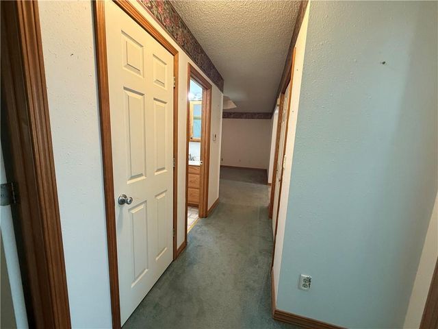 808 Redbud Lane, Frontenac, KS 66763