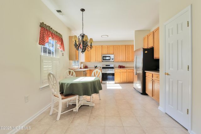 21 Pancoast Road, Waretown, NJ 08758