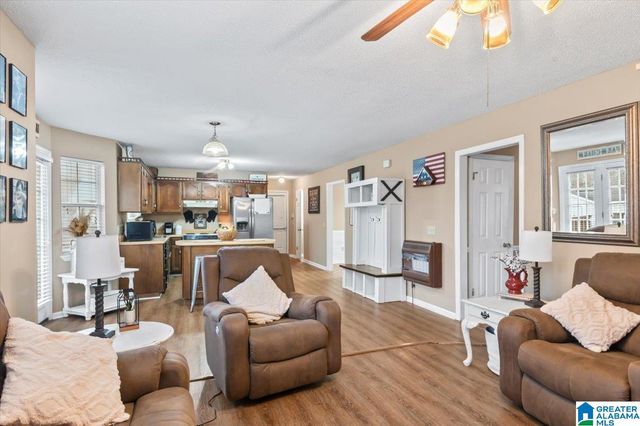 1258 WANDA DRIVE NW, Arab, AL 35016