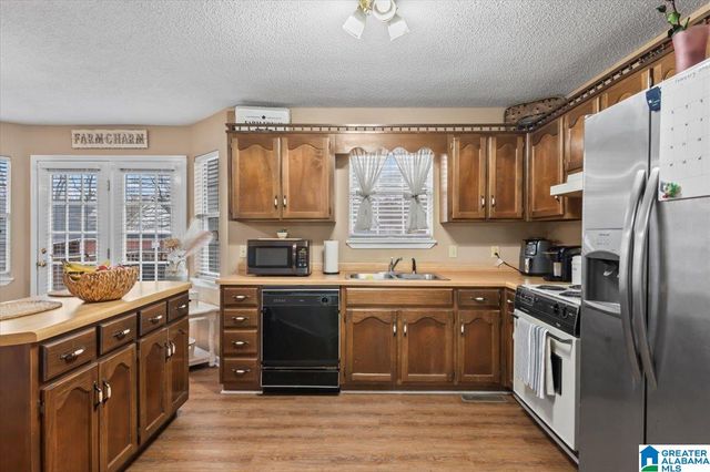 1258 WANDA DRIVE NW, Arab, AL 35016