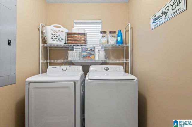 1258 WANDA DRIVE NW, Arab, AL 35016