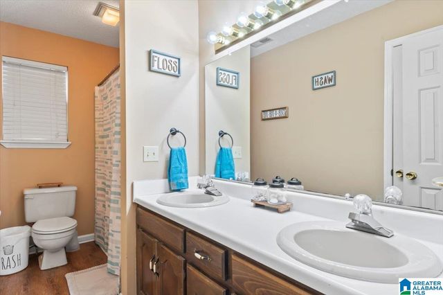 1258 WANDA DRIVE NW, Arab, AL 35016