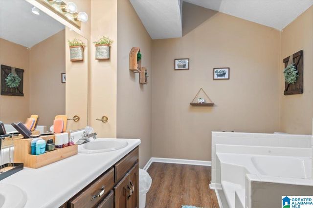 1258 WANDA DRIVE NW, Arab, AL 35016