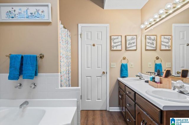 1258 WANDA DRIVE NW, Arab, AL 35016