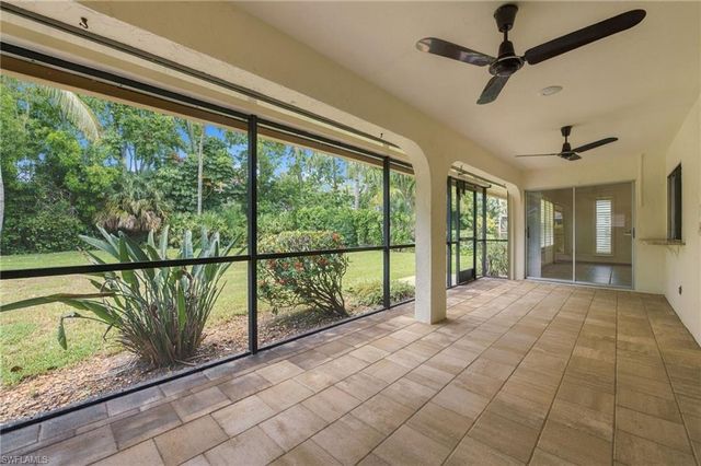 3066 Round Table LN, Naples, FL 34112