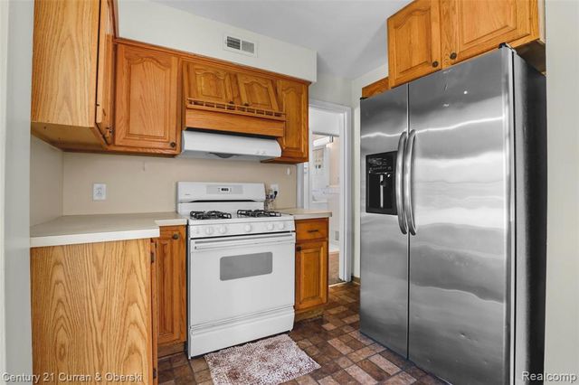 2214 N Lafayette Street, Dearborn, MI 48128
