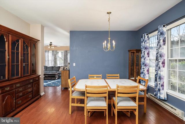 41 BURHOLME DR, Hamilton, NJ 08691