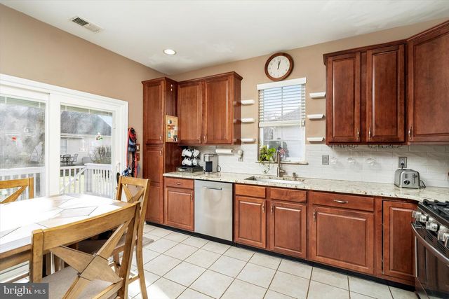 41 BURHOLME DR, Hamilton, NJ 08691