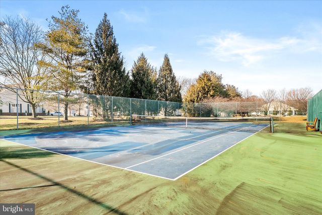 41 BURHOLME DR, Hamilton, NJ 08691