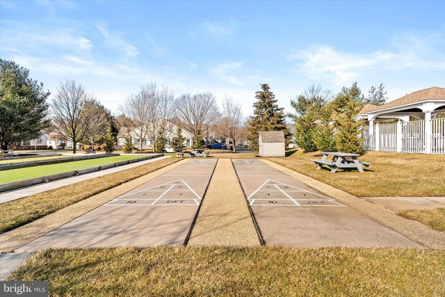 41 BURHOLME DR, Hamilton, NJ 08691