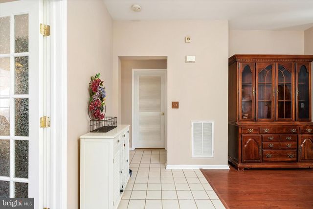 41 BURHOLME DR, Hamilton, NJ 08691