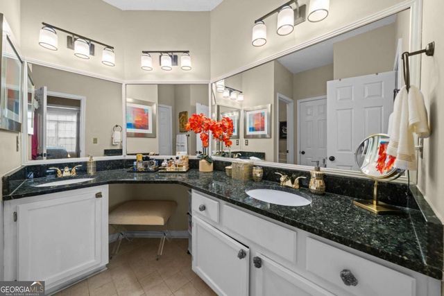 408 Vinings Forest Circle SE, Smyrna, GA 30080