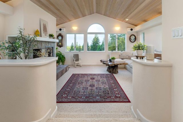15682 Dream Sky Way, Nevada City, CA 95959