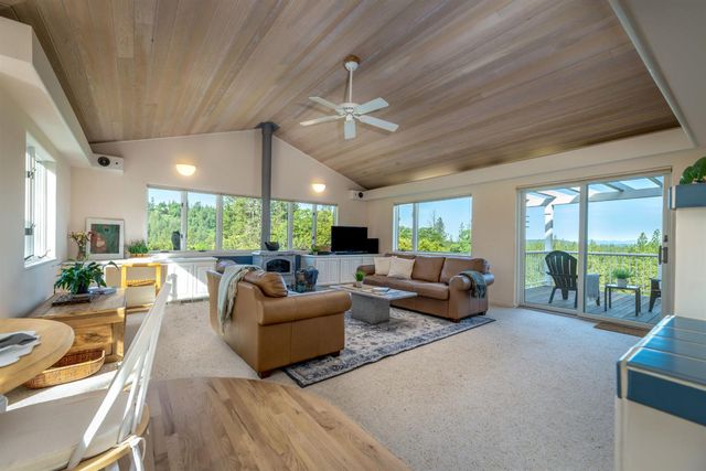 15682 Dream Sky Way, Nevada City, CA 95959