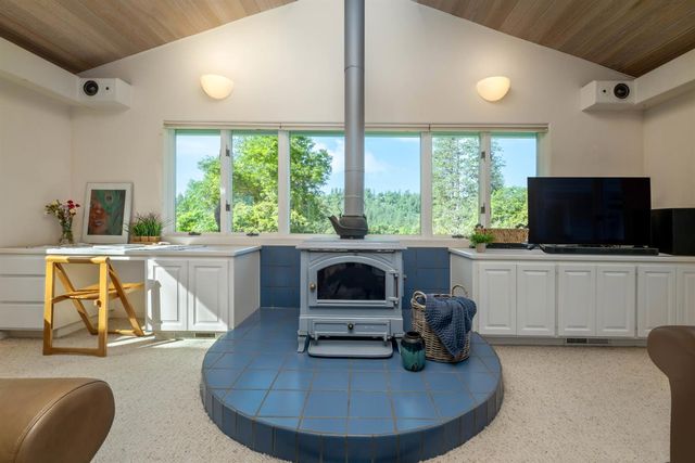 15682 Dream Sky Way, Nevada City, CA 95959
