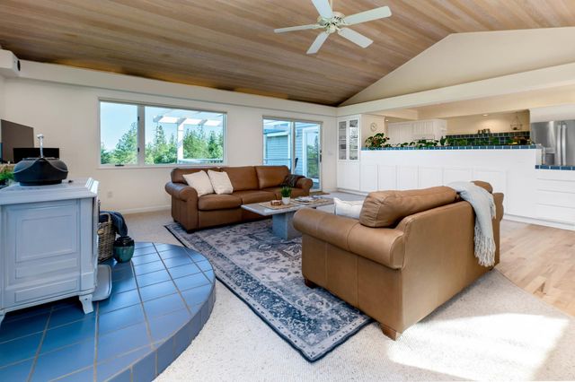 15682 Dream Sky Way, Nevada City, CA 95959