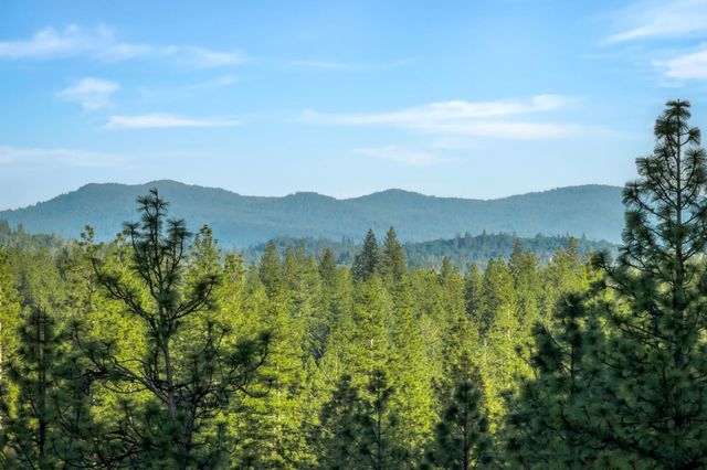 15682 Dream Sky Way, Nevada City, CA 95959