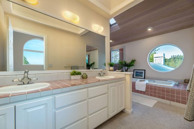15682 Dream Sky Way, Nevada City, CA 95959