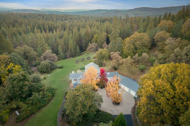 15682 Dream Sky Way, Nevada City, CA 95959