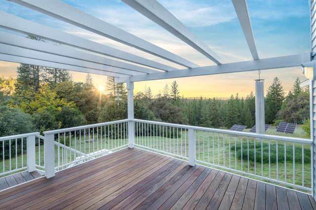 15682 Dream Sky Way, Nevada City, CA 95959
