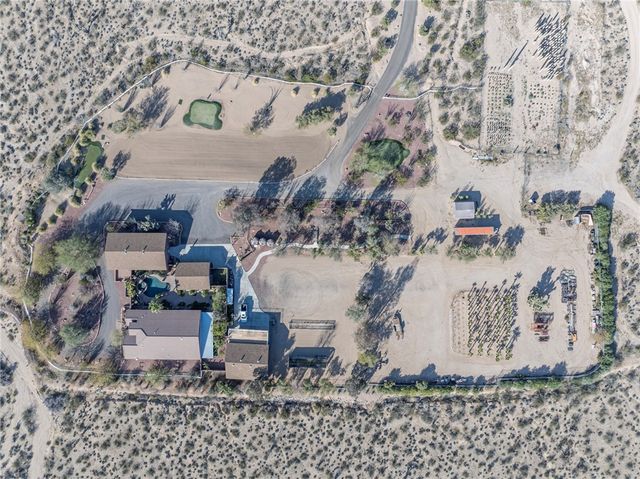 14158 S Calabasas Road, Yucca, AZ 86438