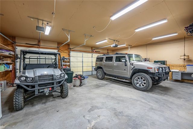 14158 S Calabasas Road, Yucca, AZ 86438