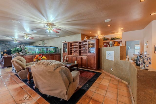 14158 S Calabasas Road, Yucca, AZ 86438