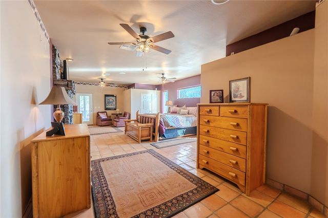 14158 S Calabasas Road, Yucca, AZ 86438