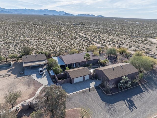 14158 S Calabasas Road, Yucca, AZ 86438